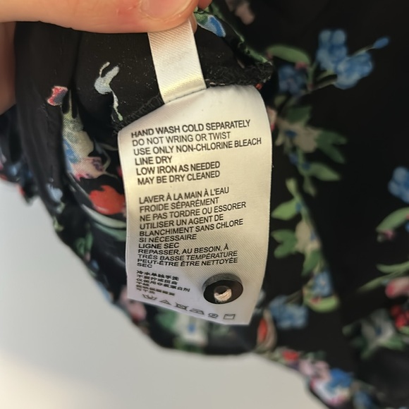 Anthropologie Maeve Aviero Flutter Sleeve Button Down in Floral - Picture 10 of 10